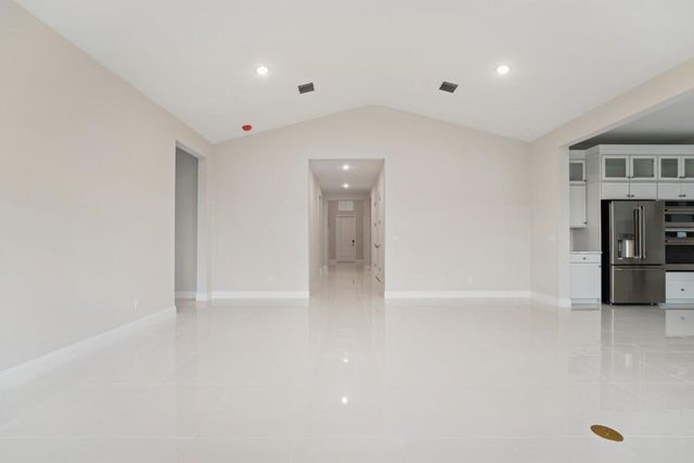 10200 NW Field Flower Trail 160, Port St Lucie, FL 34987