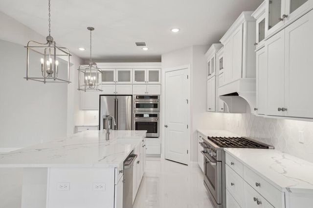 10200 NW Field Flower Trail 160, Port St Lucie, FL 34987