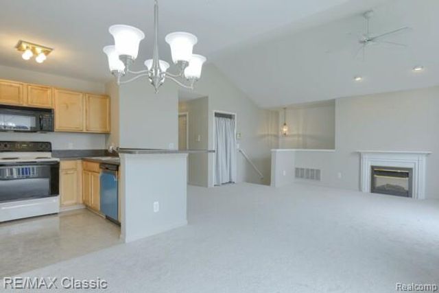 51592 Stern Lane, Chesterfield, MI 48051