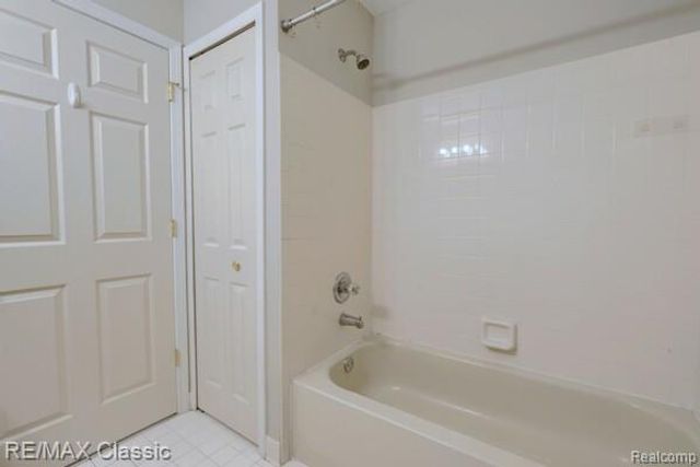 51592 Stern Lane, Chesterfield, MI 48051