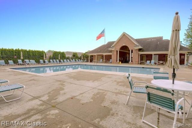 51592 Stern Lane, Chesterfield, MI 48051