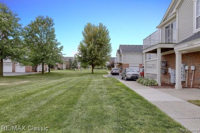 51592 Stern Lane, Chesterfield, MI 48051