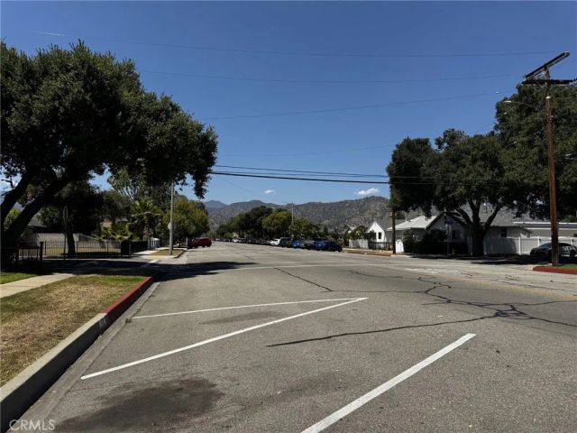 171 N Alameda B, Azusa, CA 91702