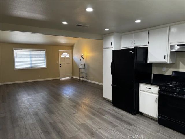 171 N Alameda B, Azusa, CA 91702