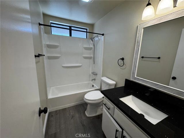 171 N Alameda B, Azusa, CA 91702