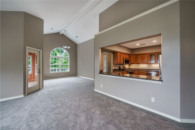 311 Holiday Island Drive, Holiday Island, AR 72631