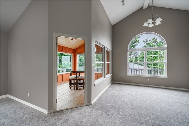 311 Holiday Island Drive, Holiday Island, AR 72631