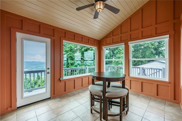 311 Holiday Island Drive, Holiday Island, AR 72631