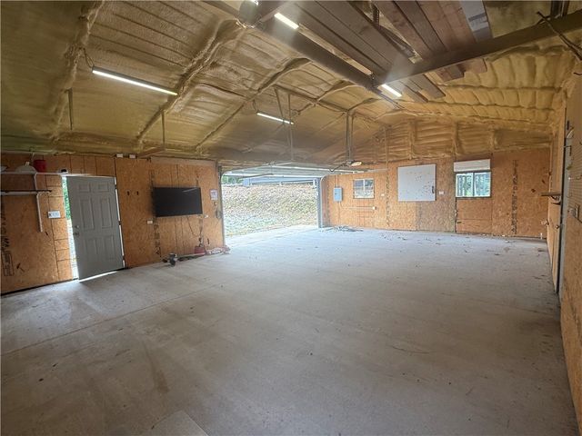 311 Holiday Island Drive, Holiday Island, AR 72631