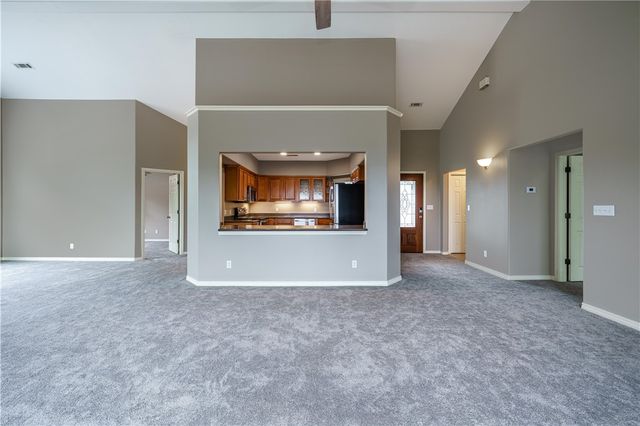311 Holiday Island Drive, Holiday Island, AR 72631