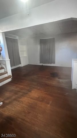 12 N 21St St, East Orange City, NJ 07017