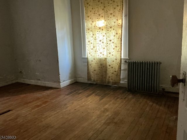 12 N 21St St, East Orange City, NJ 07017