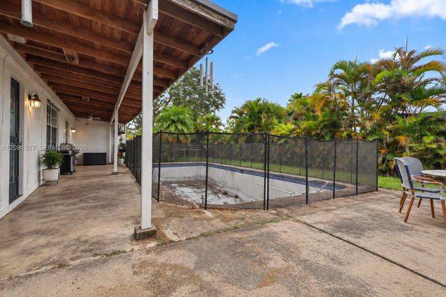 15221 SW 158th Street, Miami, FL 33187