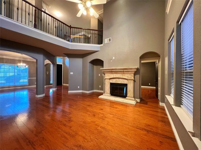 2947 Nadar, Grand Prairie, TX 75054