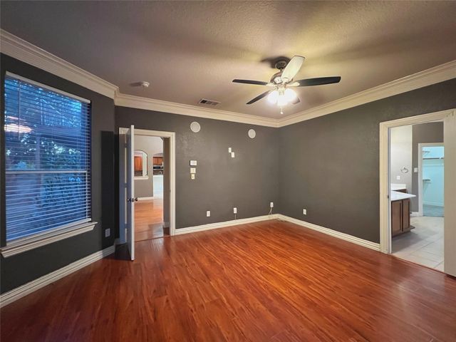 2947 Nadar, Grand Prairie, TX 75054