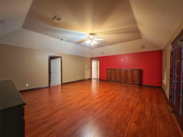 2947 Nadar, Grand Prairie, TX 75054