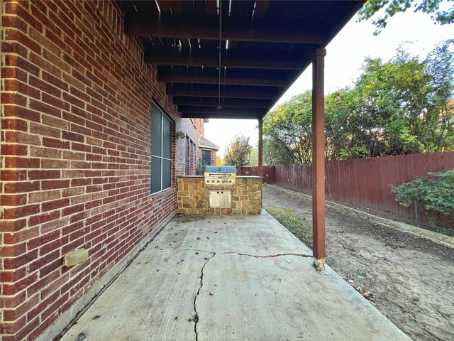 2947 Nadar, Grand Prairie, TX 75054