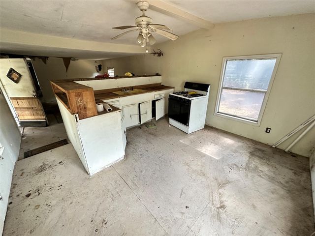27253 Spanish Oaks Drive, New Caney, TX 77357