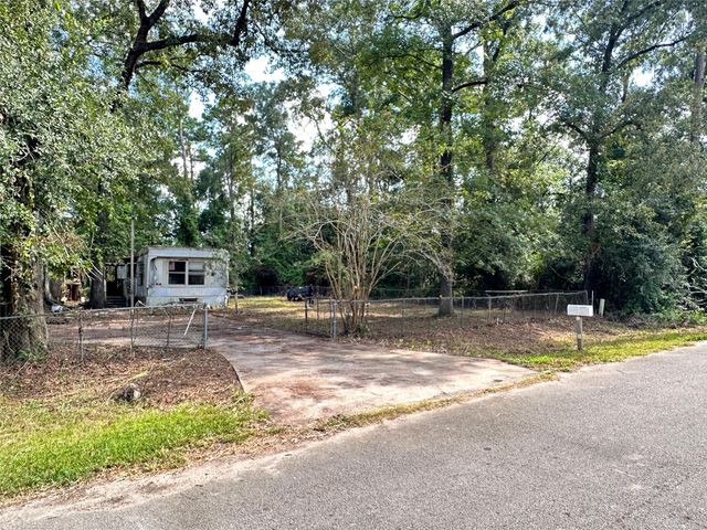 27253 Spanish Oaks Drive, New Caney, TX 77357