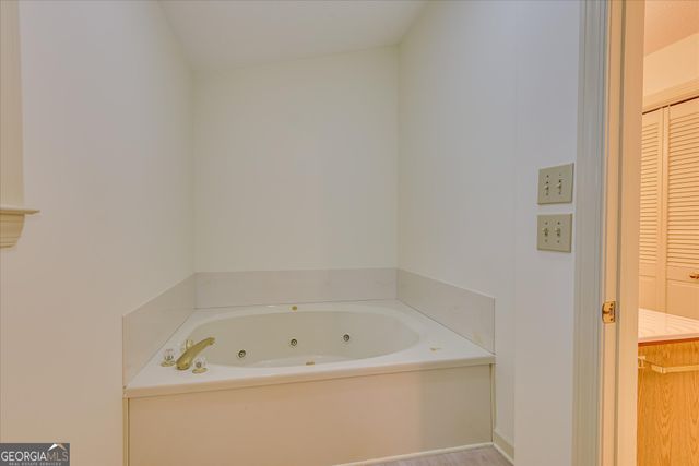 256 Brassie Drive, Mccormick, SC 29835