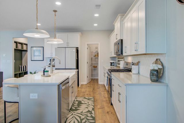 468 Eagleview Drive, Moncks Corner, SC 29461