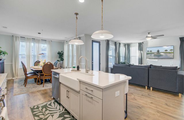 468 Eagleview Drive, Moncks Corner, SC 29461