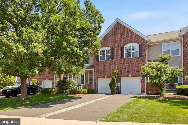 53 DISPATCH DR, Washington Crossing, PA 18977