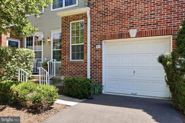 53 DISPATCH DR, Washington Crossing, PA 18977