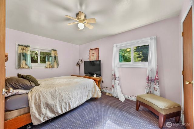 2440 Birch Bay Lynden Road, Custer, WA 98240