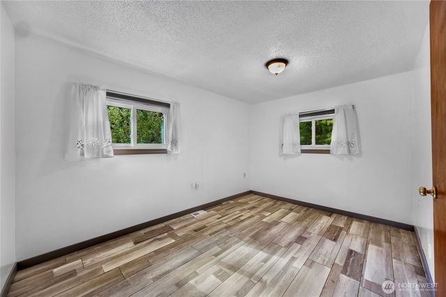 2440 Birch Bay Lynden Road, Custer, WA 98240