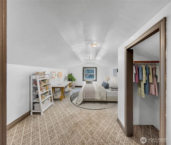 2440 Birch Bay Lynden Road, Custer, WA 98240