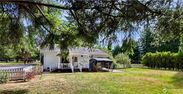 2440 Birch Bay Lynden Road, Custer, WA 98240