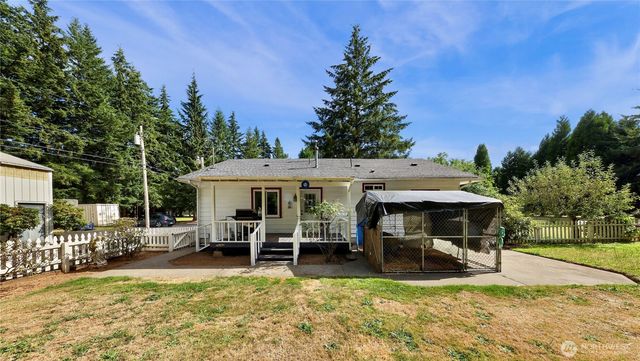 2440 Birch Bay Lynden Road, Custer, WA 98240