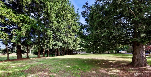 2440 Birch Bay Lynden Road, Custer, WA 98240