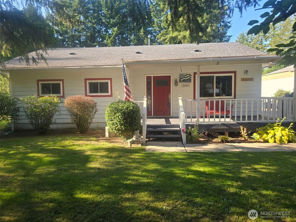 2440 Birch Bay Lynden Road, Custer, WA 98240