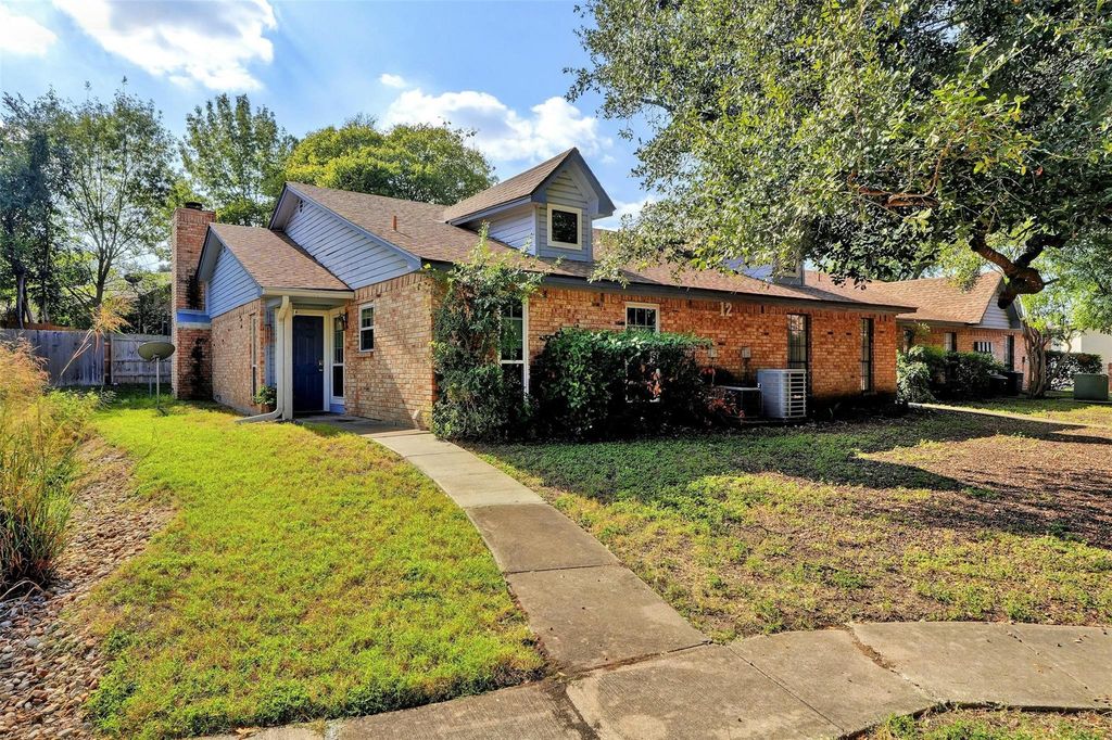 1601 Faro DR 1201, Austin, TX 78741