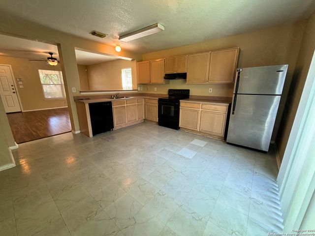 4906 Corian Springs, San Antonio, TX 78247