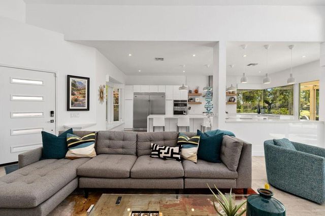 55 Pine Valley Drive, Rancho Mirage, CA 92270