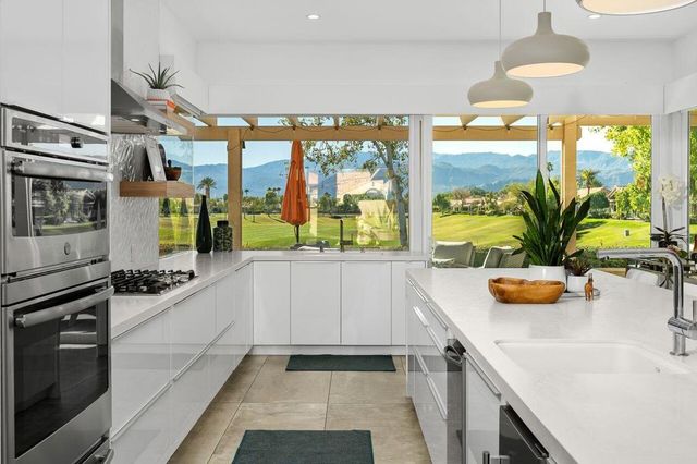 55 Pine Valley Drive, Rancho Mirage, CA 92270