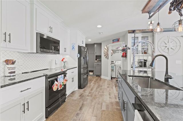205 Ceremonial Drive, Buckner, MO 64016