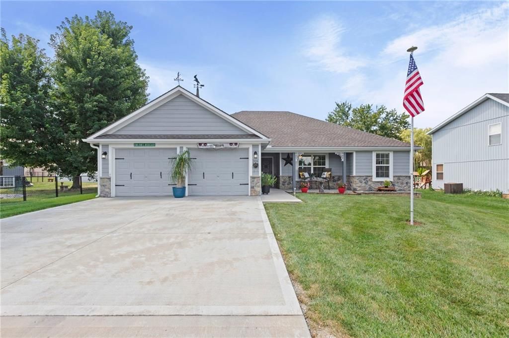 205 Ceremonial Drive, Buckner, MO 64016