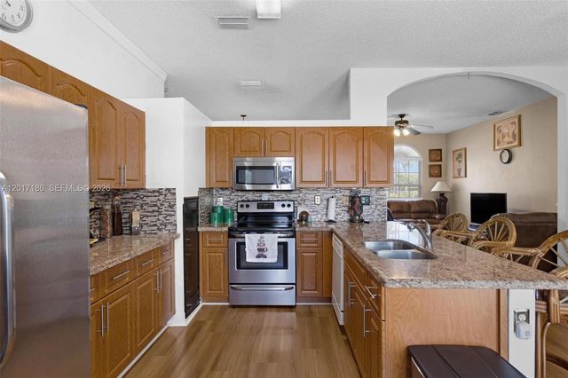 2915 SE 4th Pl, Homestead, FL 33033