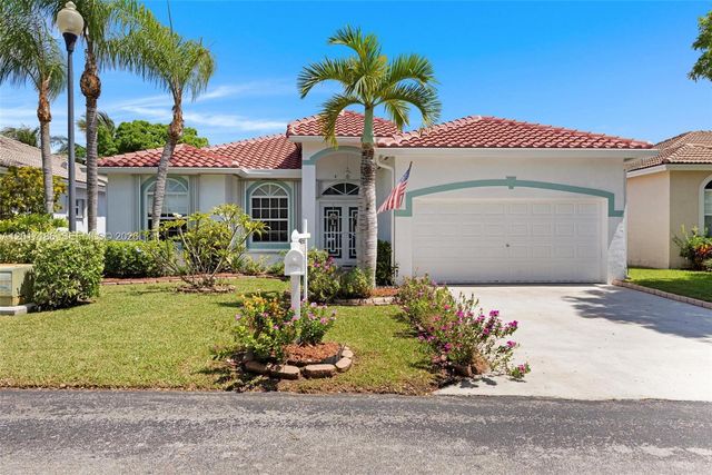 2915 SE 4th Pl, Homestead, FL 33033