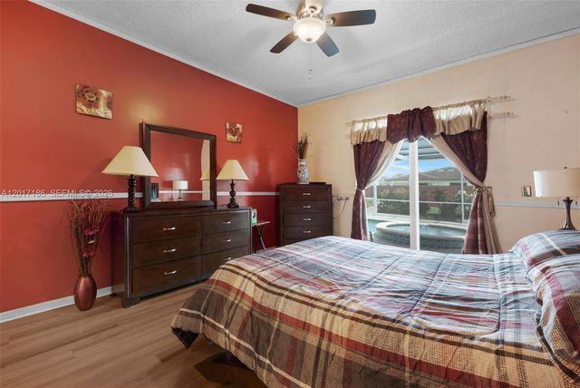 2915 SE 4th Pl, Homestead, FL 33033