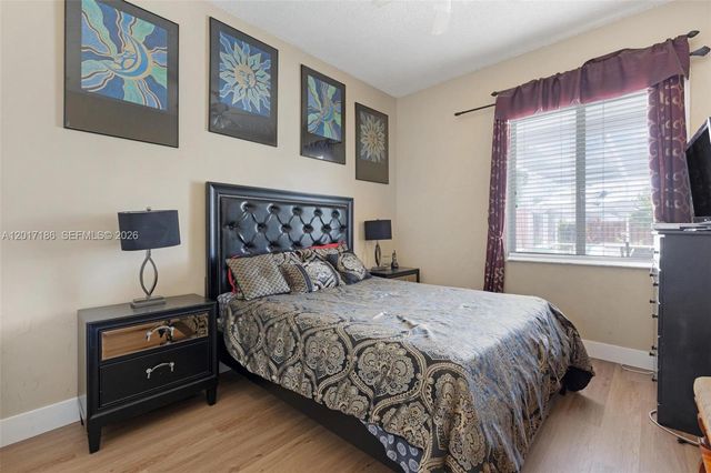 2915 SE 4th Pl, Homestead, FL 33033