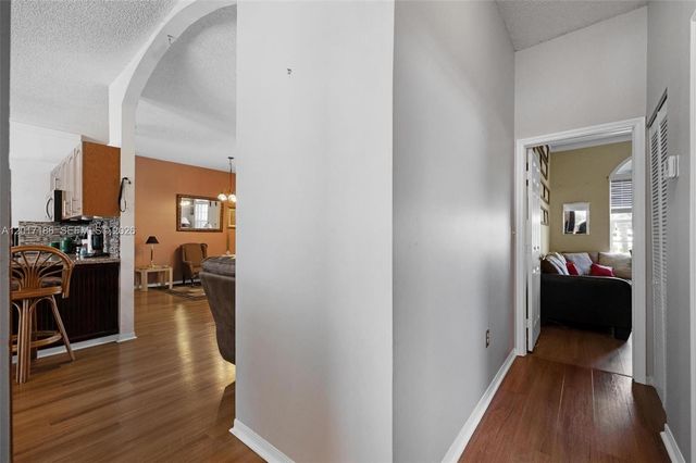 2915 SE 4th Pl, Homestead, FL 33033