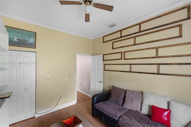 2915 SE 4th Pl, Homestead, FL 33033