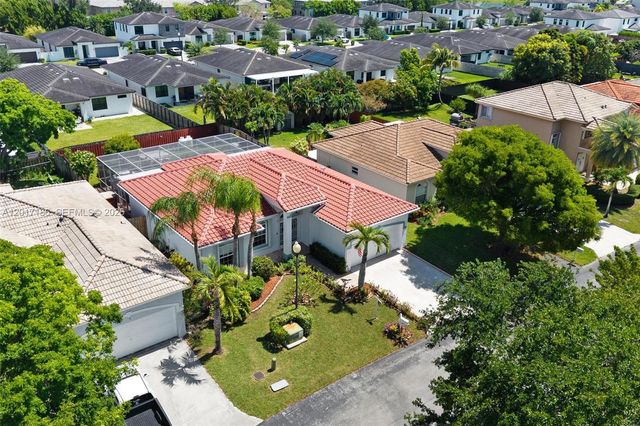 2915 SE 4th Pl, Homestead, FL 33033