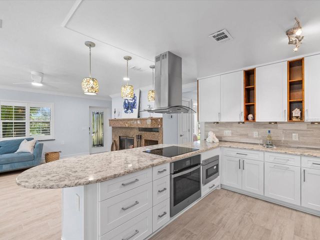 502 FLORIDA BOULEVARD, Crystal Beach, FL 34681