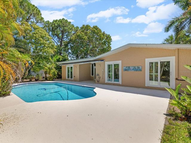 502 FLORIDA BOULEVARD, Crystal Beach, FL 34681